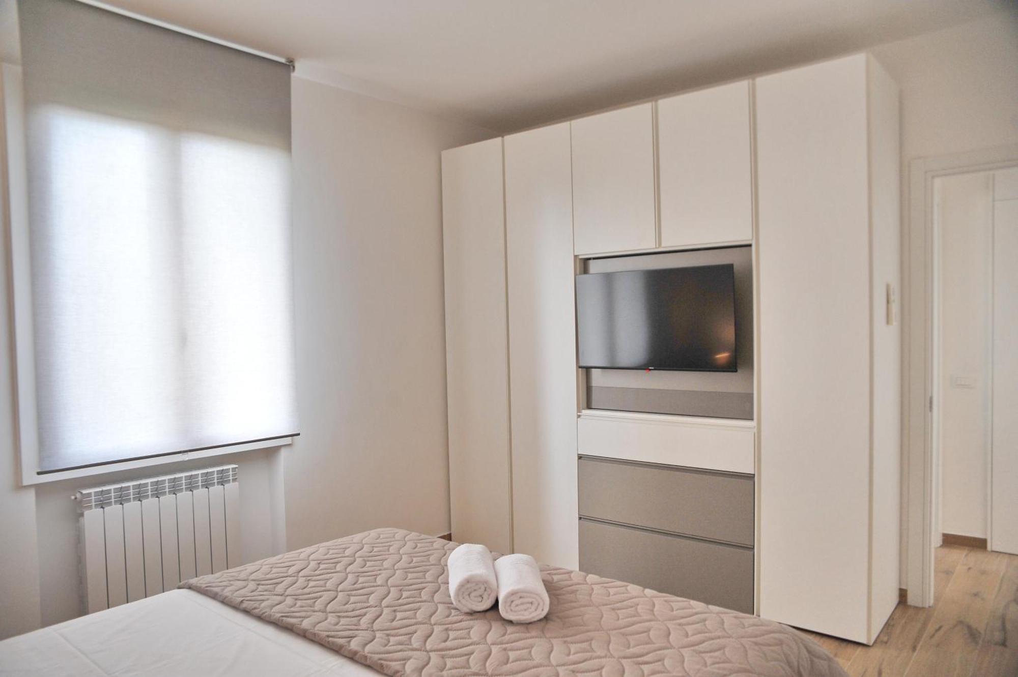 Gold Garda Desenzano Apartman Desenzano del Garda Kültér fotó