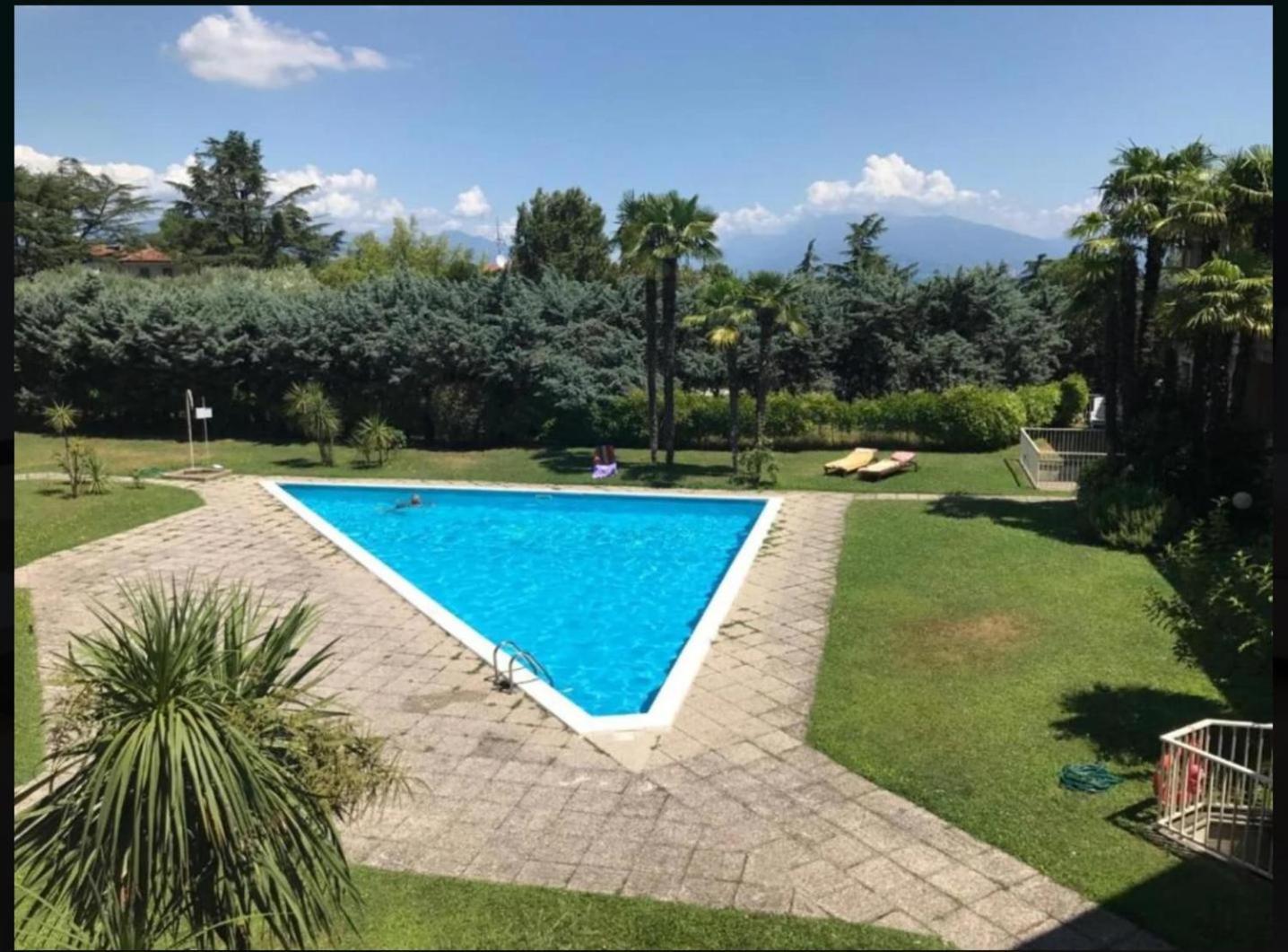 Gold Garda Desenzano Apartman Desenzano del Garda Kültér fotó